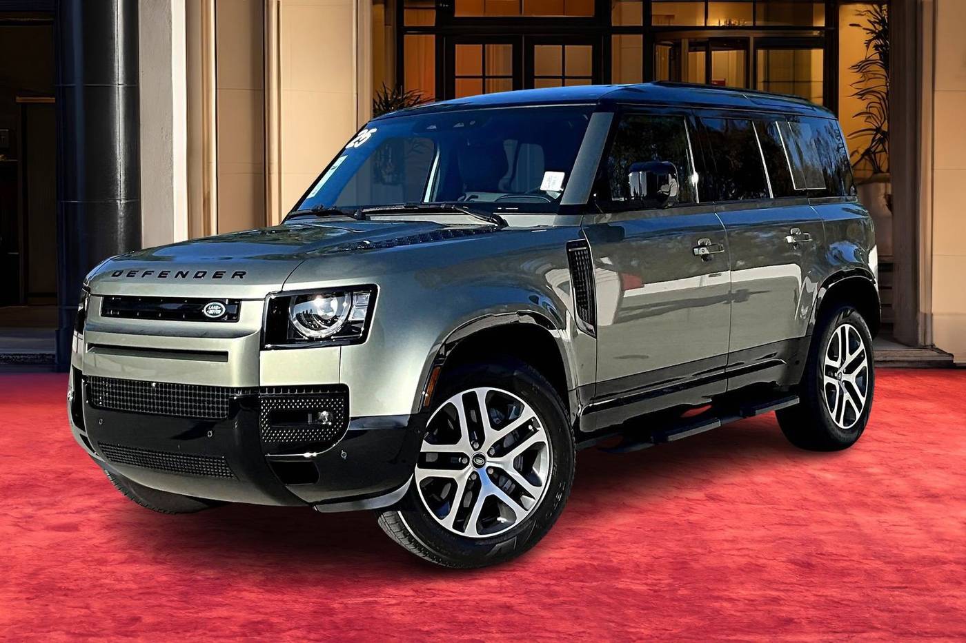 2025 Land Rover Defender X-Dynamic SE — SUV — 10,110 mi — Newport Beach, CA