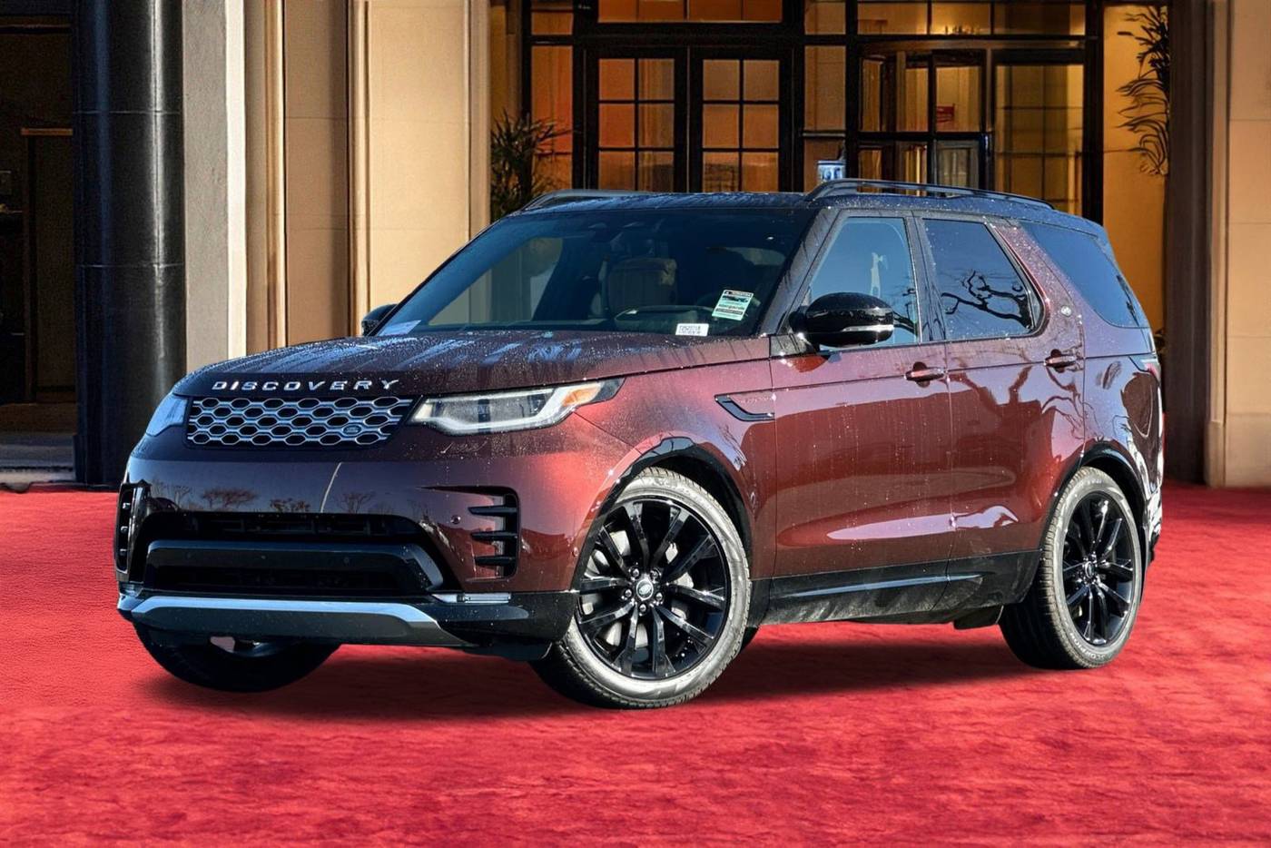 2026 Land Rover Discovery P360 Tempest Edition