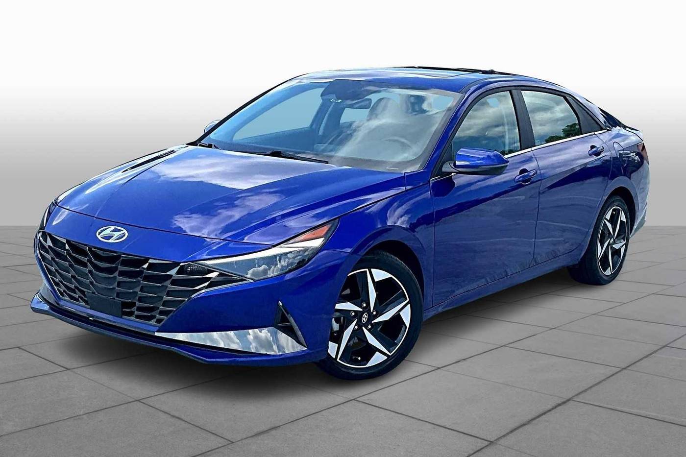 2023 Hyundai Elantra Limited — Sedan — 50,949 mi — Atlanta, GA