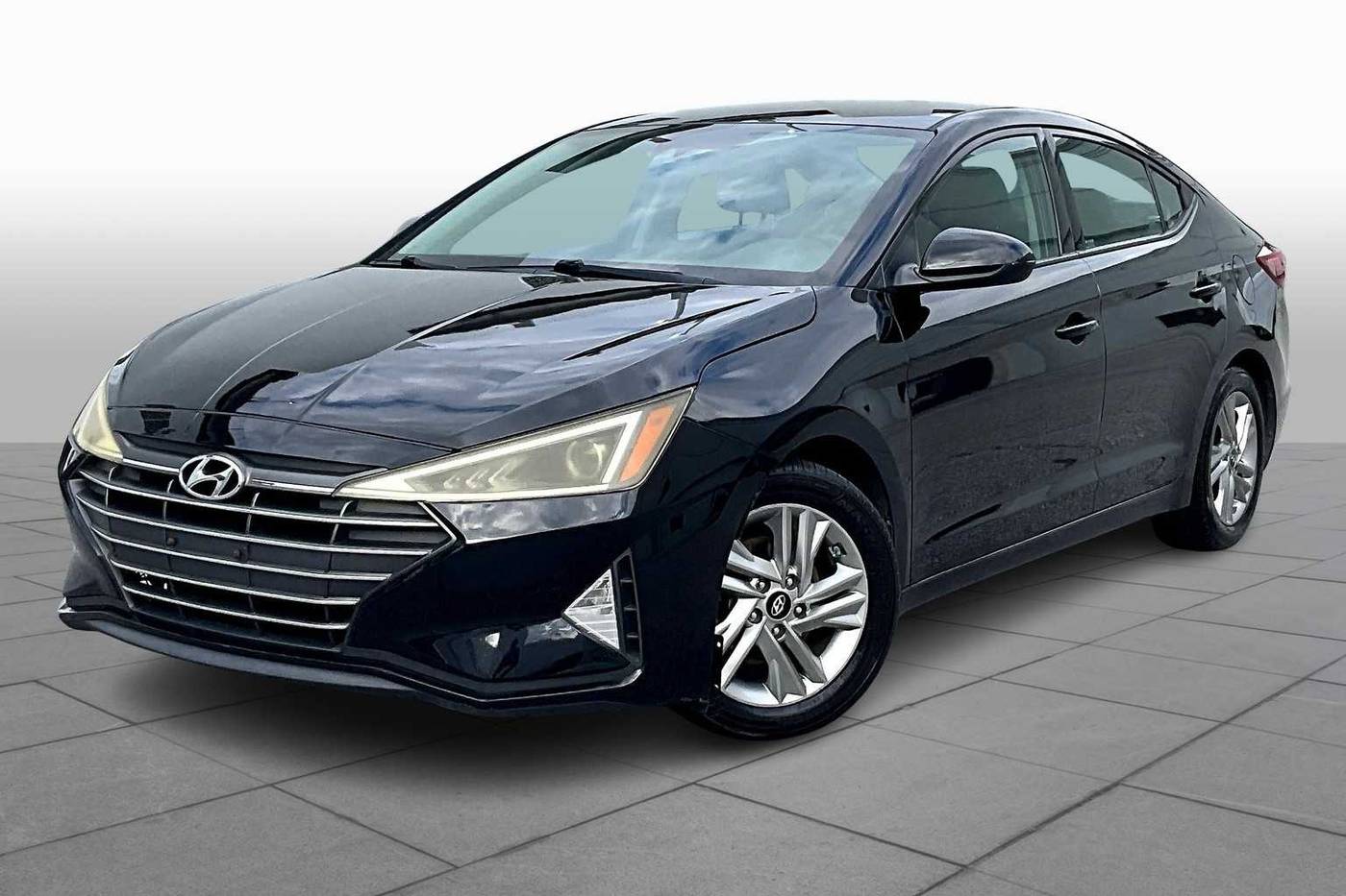 2020 Hyundai Elantra SEL — Sedan — 130,969 mi — Atlanta, GA