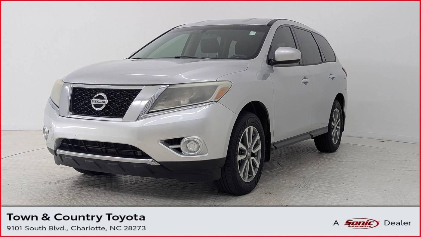 2013 Nissan Pathfinder S — SUV — 136,196 mi — Charlotte, NC