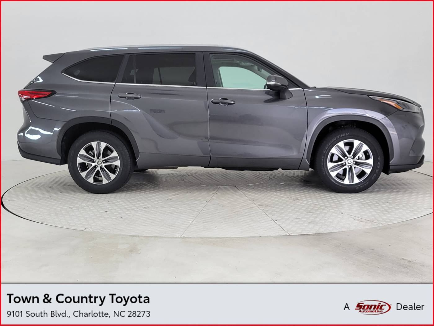 2023 Toyota Highlander XLE — SUV — 33,647 mi — Charlotte, NC