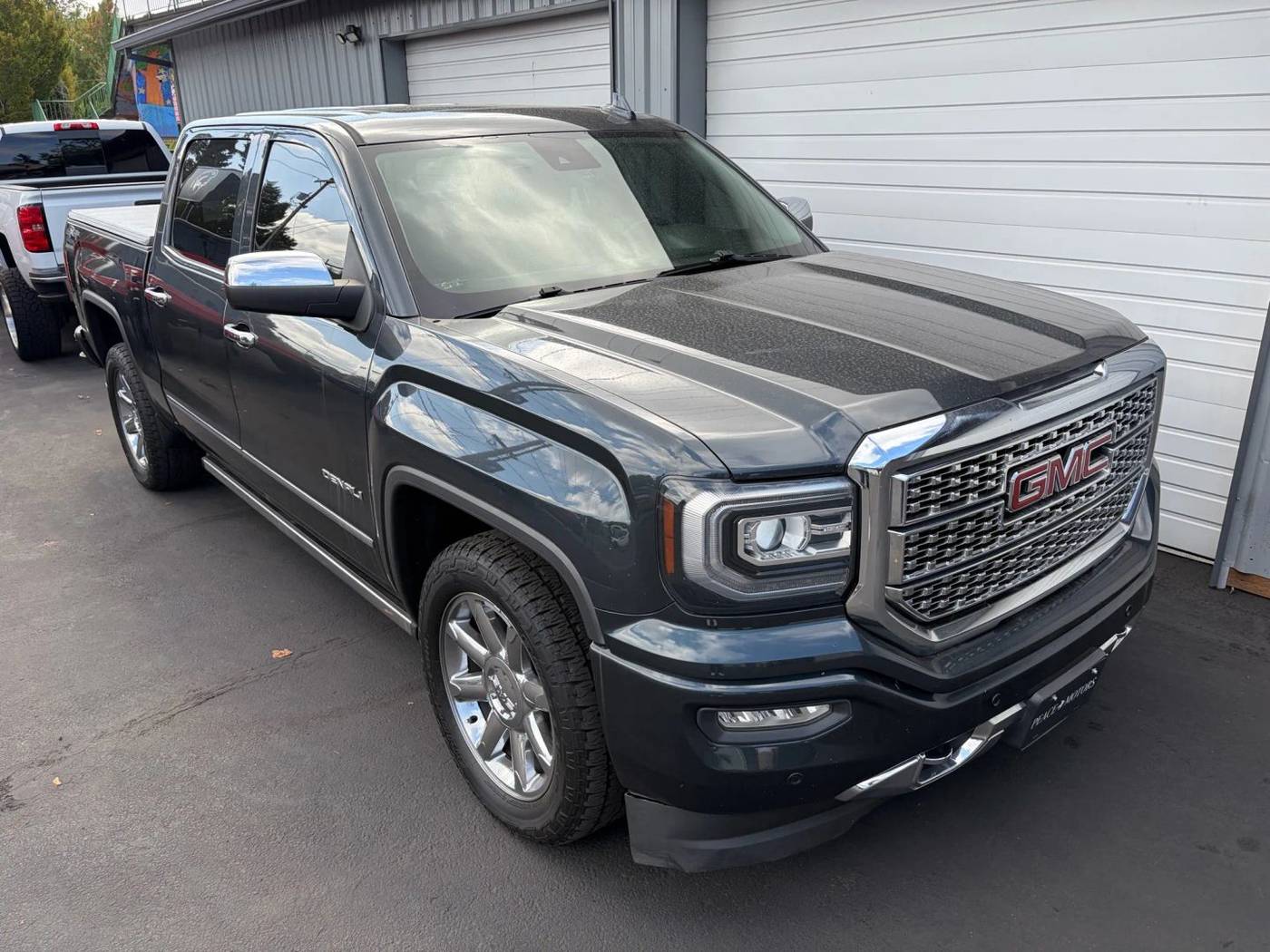 2018 GMC Sierra 1500 Denali — Pickup Truck — 104,933 mi — Portland, OR