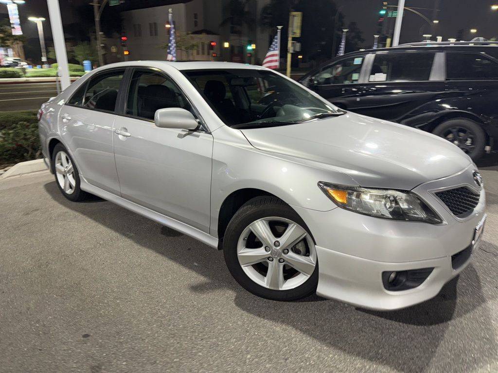 2010 Toyota Camry SE V6 — Sedan — 91,333 mi — Alhambra, CA