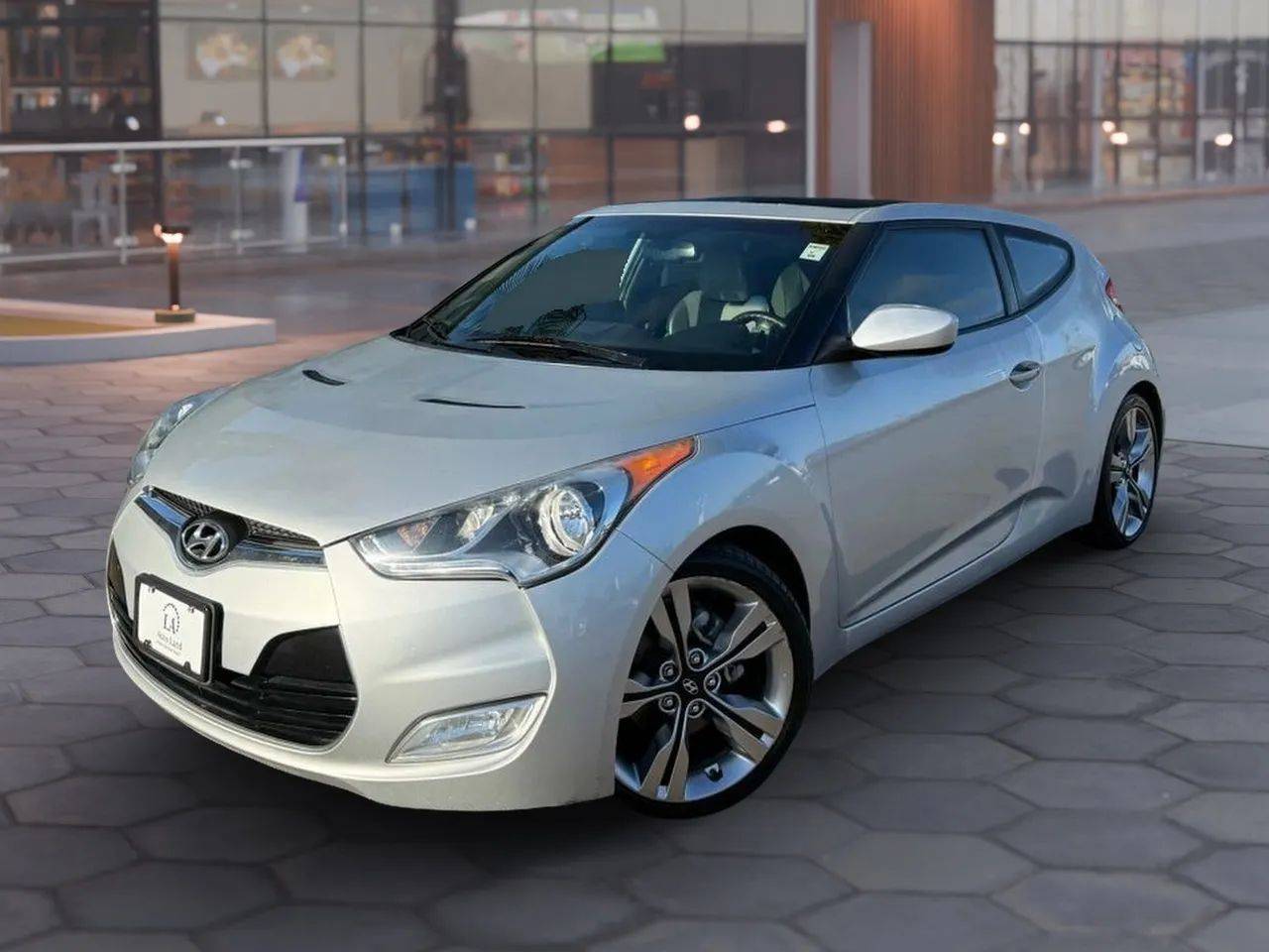 2012 Hyundai Veloster Base — Hatchback — 85,845 mi — Santa Ana, CA