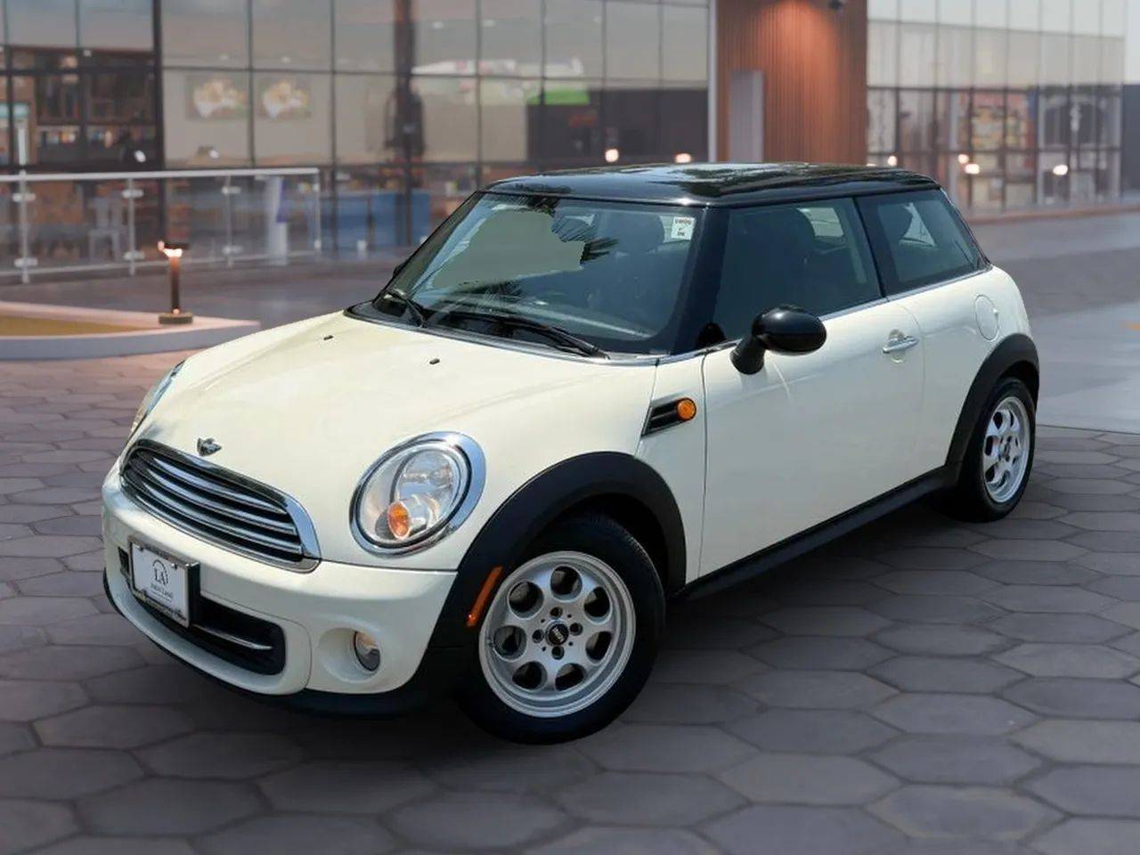 2013 MINI Hardtop Cooper — Hatchback — 87,586 mi — Santa Ana, CA