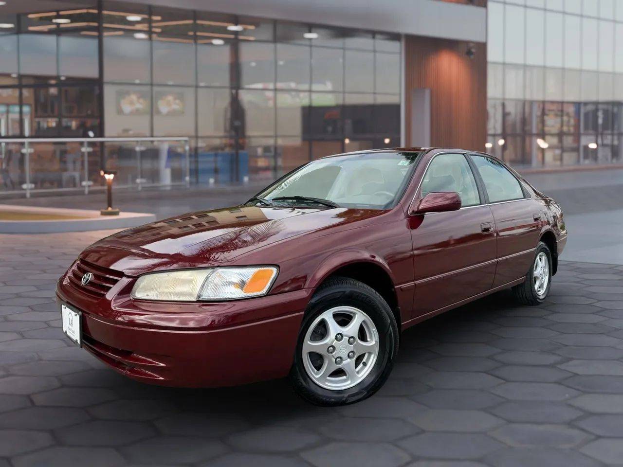 1999 Toyota Camry LE