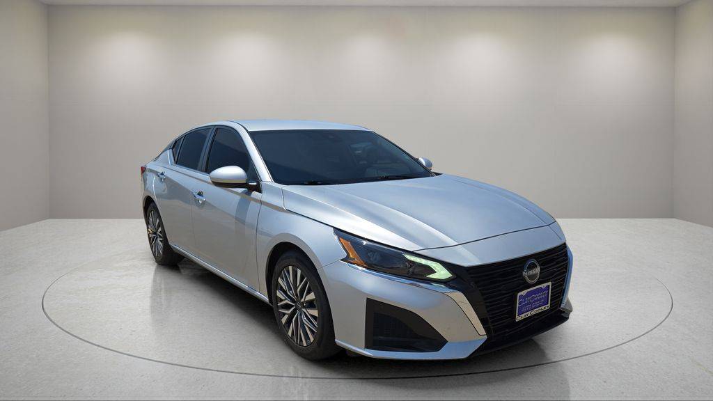 2023 Nissan Altima SV — Sedan — 51,171 mi — Lewisville, TX