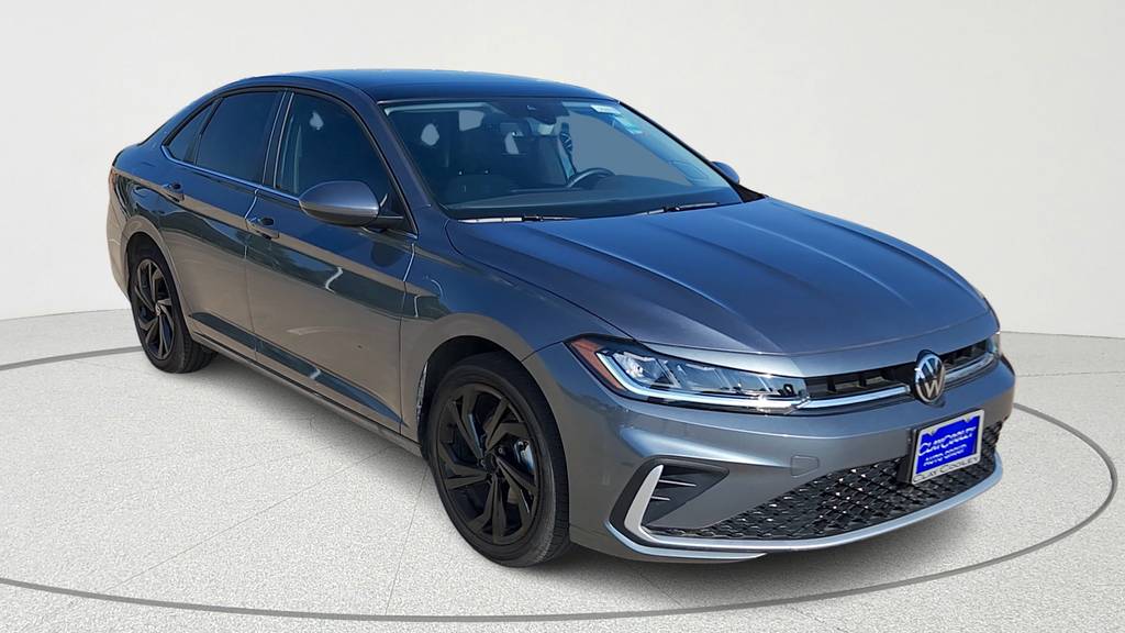 2025 Volkswagen Jetta SE — Sedan — 8,616 mi — Lewisville, TX