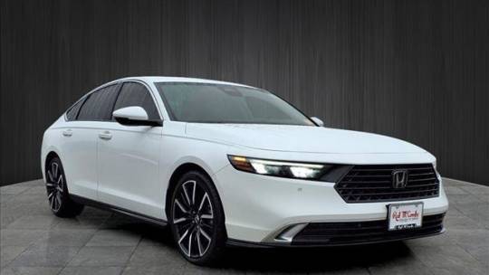 2023 Honda Accord Hybrid Touring — Sedan — 8,312 mi — San Antonio, TX