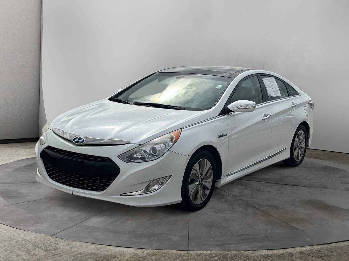 2015 Hyundai Sonata Hybrid Limited — Sedan — 110,608 mi — San Antonio, TX
