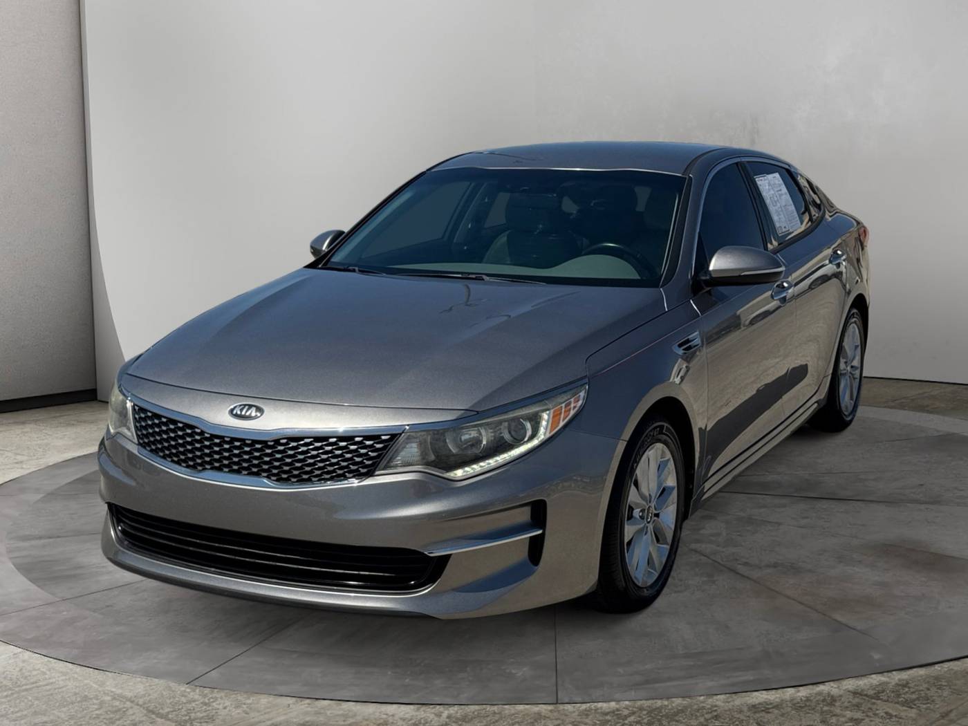 2018 Kia Optima EX — Sedan — 48,356 mi — San Antonio, TX