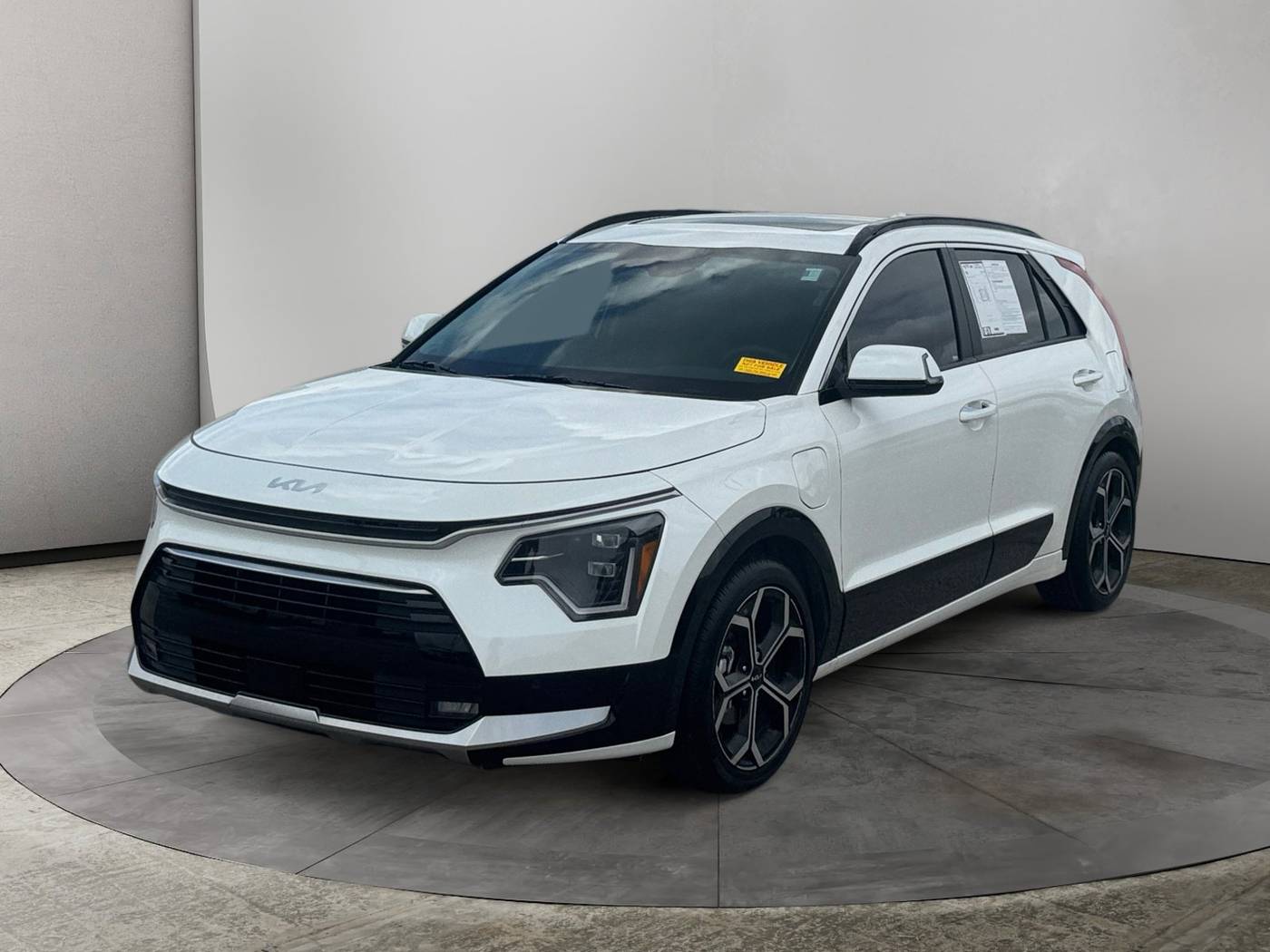 2023 Kia Niro Plug-In Hybrid SX Touring — SUV — 20,583 mi — San Antonio, TX