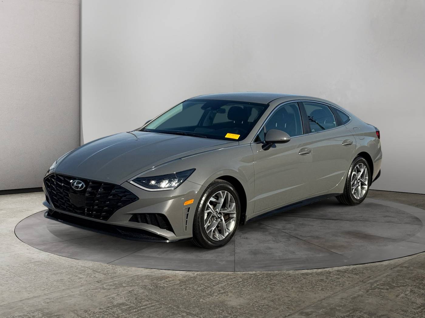 2022 Hyundai Sonata SEL — Sedan — 21,633 mi — San Antonio, TX