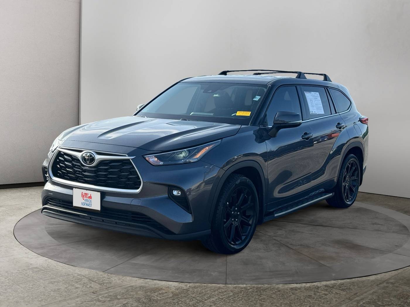 2022 Toyota Highlander LE — SUV — 5,164 mi — San Antonio, TX