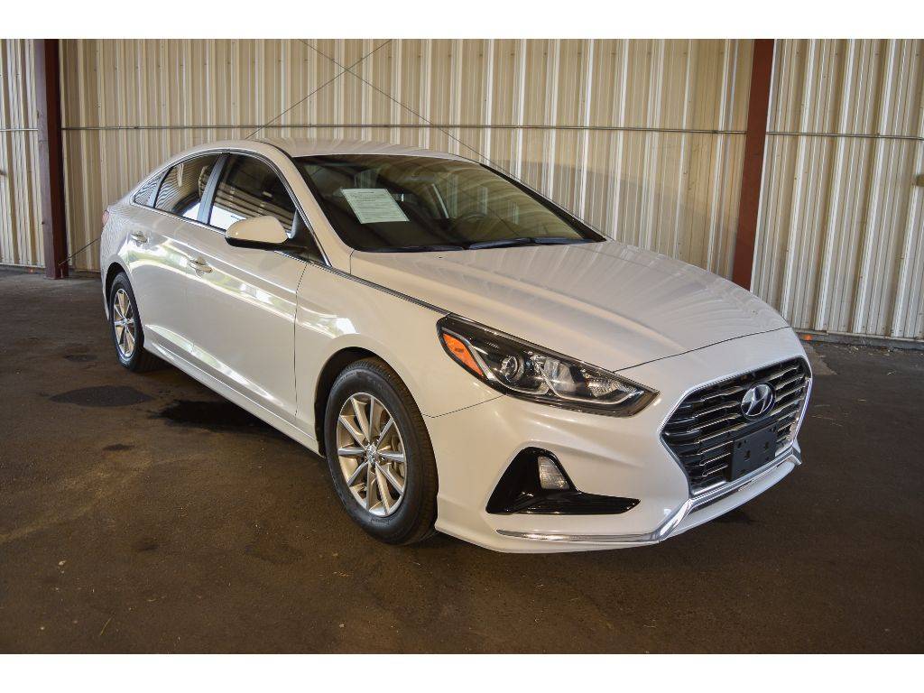2018 Hyundai Sonata SE — Sedan — 94,907 mi — Manhattan, KS