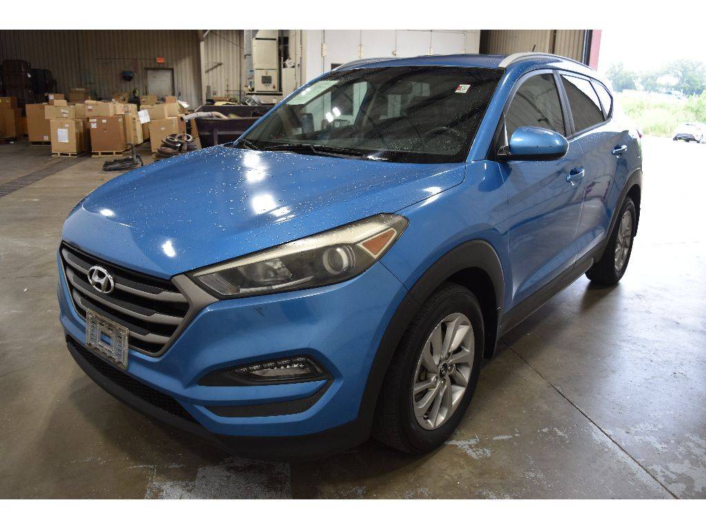 2016 Hyundai Tucson SE — SUV — 93,315 mi — Manhattan, KS