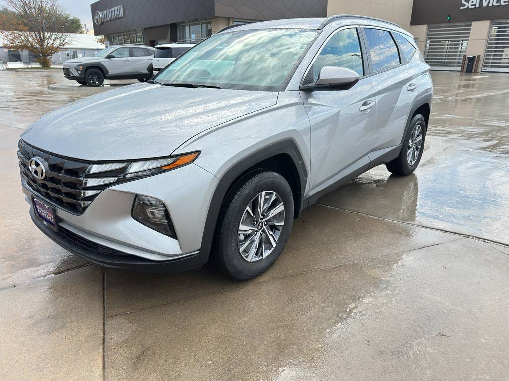 2024 Hyundai Tucson Hybrid Blue — SUV — 15,948 mi — Manhattan, KS