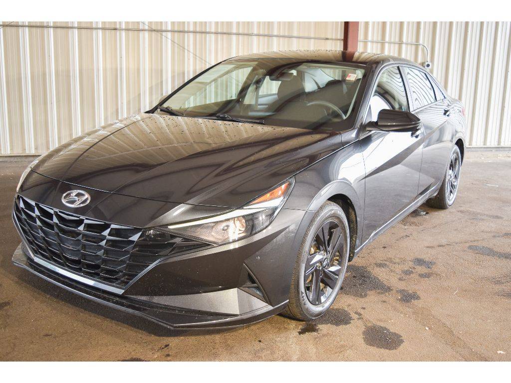 2022 Hyundai Elantra SEL — Sedan — 45,910 mi — Manhattan, KS
