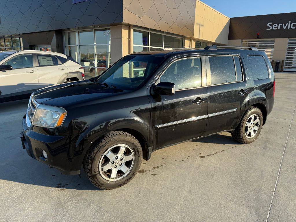 2011 Honda Pilot Touring — SUV — 175,392 mi — Manhattan, KS