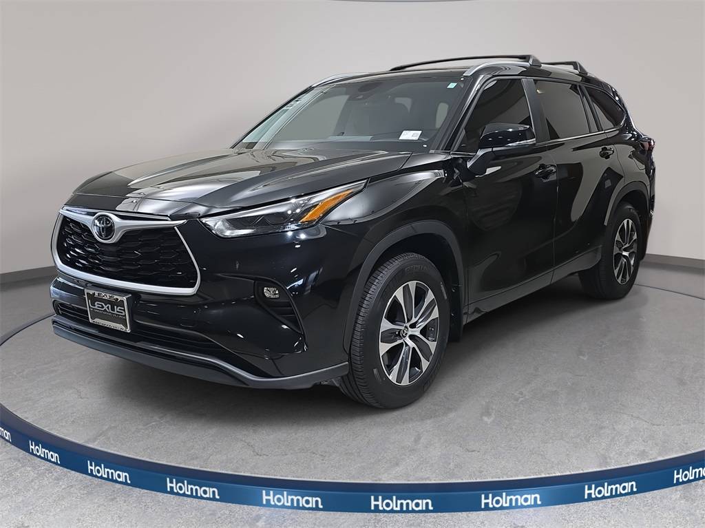 2024 Toyota Highlander XLE — SUV — 18,163 mi — Greenwood Village, CO