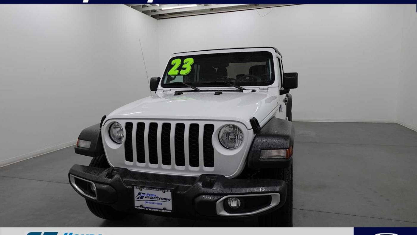 2023 Jeep Gladiator Sport S — Pickup Truck — 45,019 mi — Hackettstown, NJ