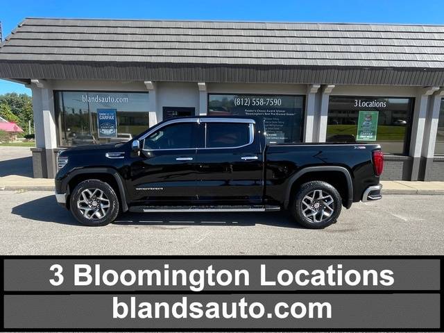 2023 GMC Sierra 1500 SLT — Pickup Truck — 22,472 mi — Bloomington, IN