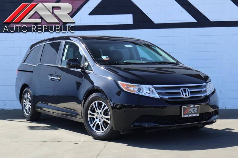 2011 Honda Odyssey EX-L — Minivan — 58,794 mi — Fullerton, CA