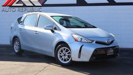 2015 Toyota Prius v Four