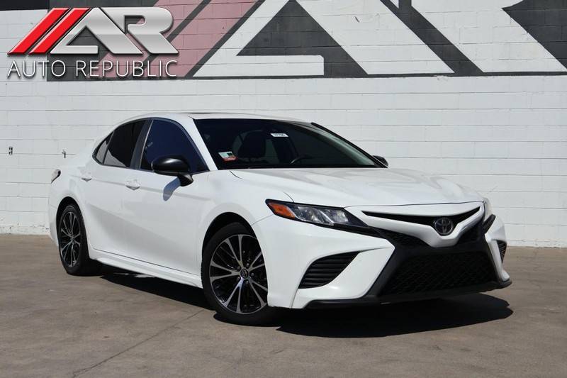 2019 Toyota Camry SE — Sedan — 160,266 mi — Fullerton, CA