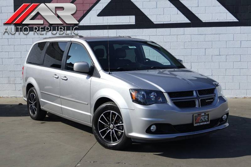 2016 Dodge Grand Caravan R/T — Minivan — 102,446 mi — Fullerton, CA