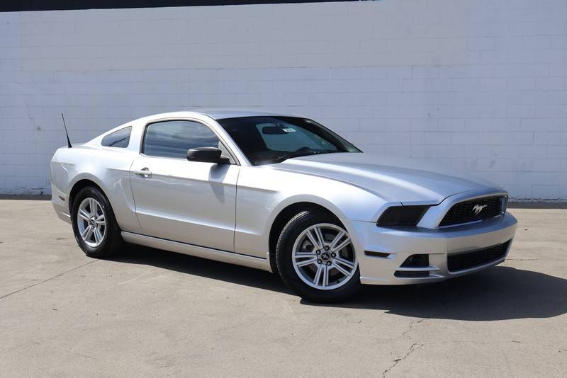 2014 Ford Mustang V6