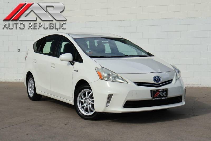 2013 Toyota Prius v Three — Wagon — 108,110 mi — Fullerton, CA