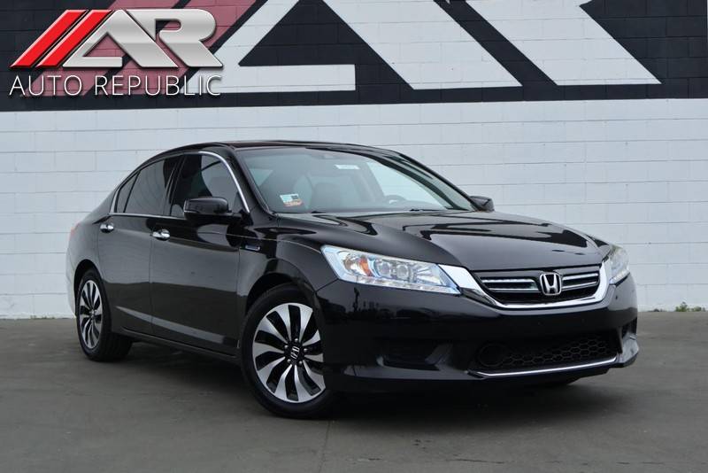2014 Honda Accord Hybrid Touring — Sedan — 162,383 mi — Fullerton, CA