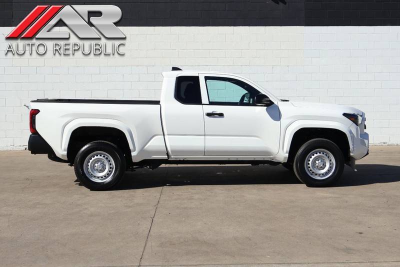 2024 Toyota Tacoma SR — Pickup Truck — 21,424 mi — Fullerton, CA