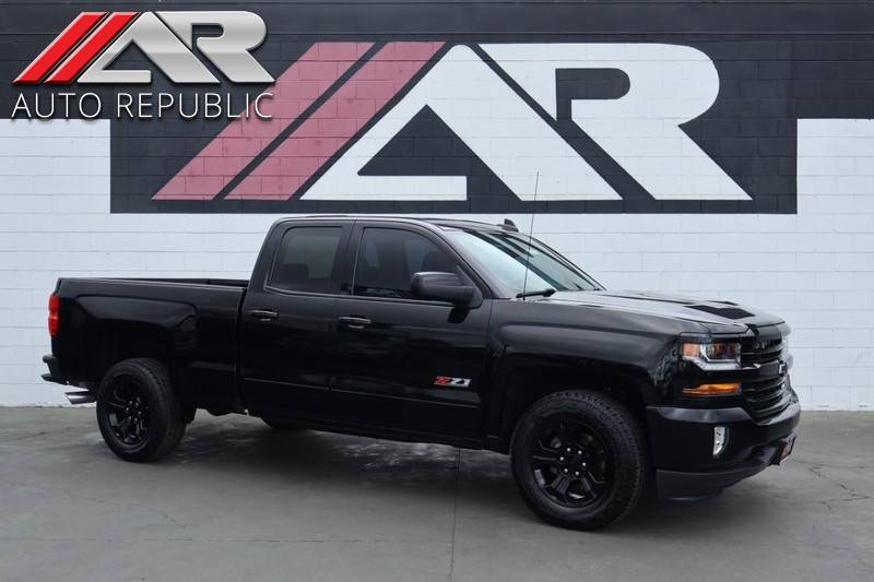 2017 Chevrolet Silverado 1500 LT — Pickup Truck — 84,206 mi — Fullerton, CA