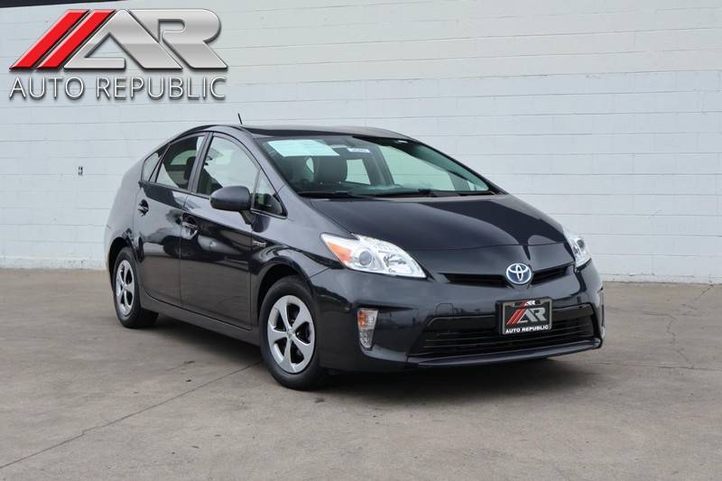 2015 Toyota Prius Four — Hatchback — 140,550 mi — Fullerton, CA
