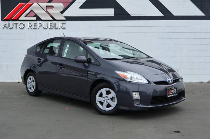 2011 Toyota Prius Five — Sedan — 176,969 mi — Fullerton, CA