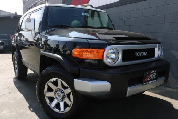 2014 Toyota Fj Cruiser Reviews Ratings Prices Consumer Reports