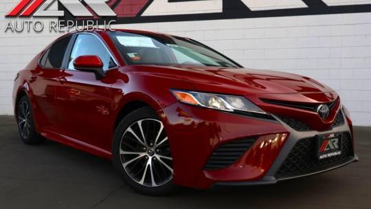 2020 Toyota Camry SE — Sedan — 54,128 mi — Fullerton, CA