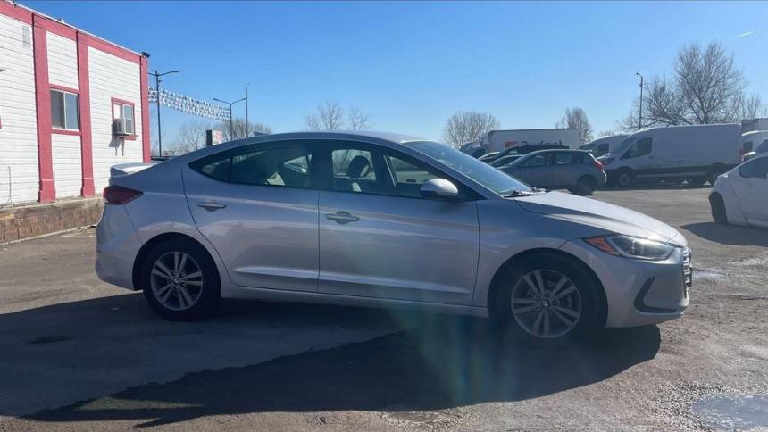 2017 Hyundai Elantra SE — Sedan — 70,195 mi — Longmont, CO