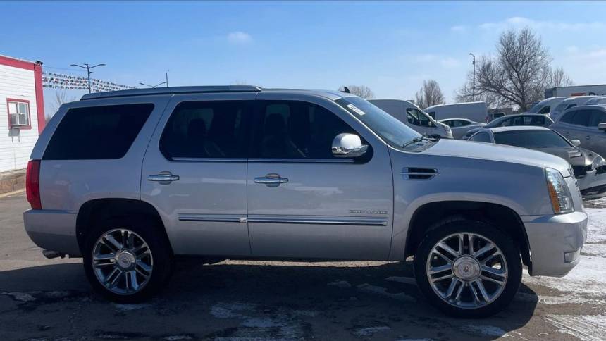 2013 Cadillac Escalade Standard — SUV — 145,278 mi — Longmont, CO
