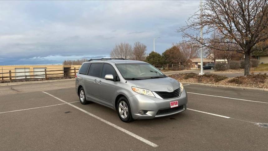 2011 Toyota Sienna LE — Minivan — 177,766 mi — Longmont, CO