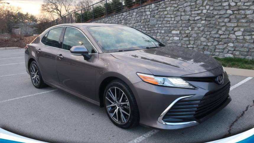 2021 Toyota Camry XLE — Sedan — 87,318 mi — Nashville, TN