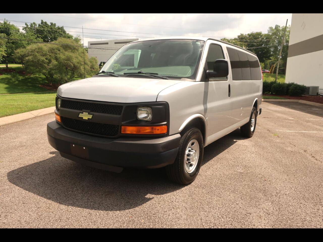 2015 Chevrolet Express Passenger LS — Passenger Van — 51,299 mi — Nashville, TN