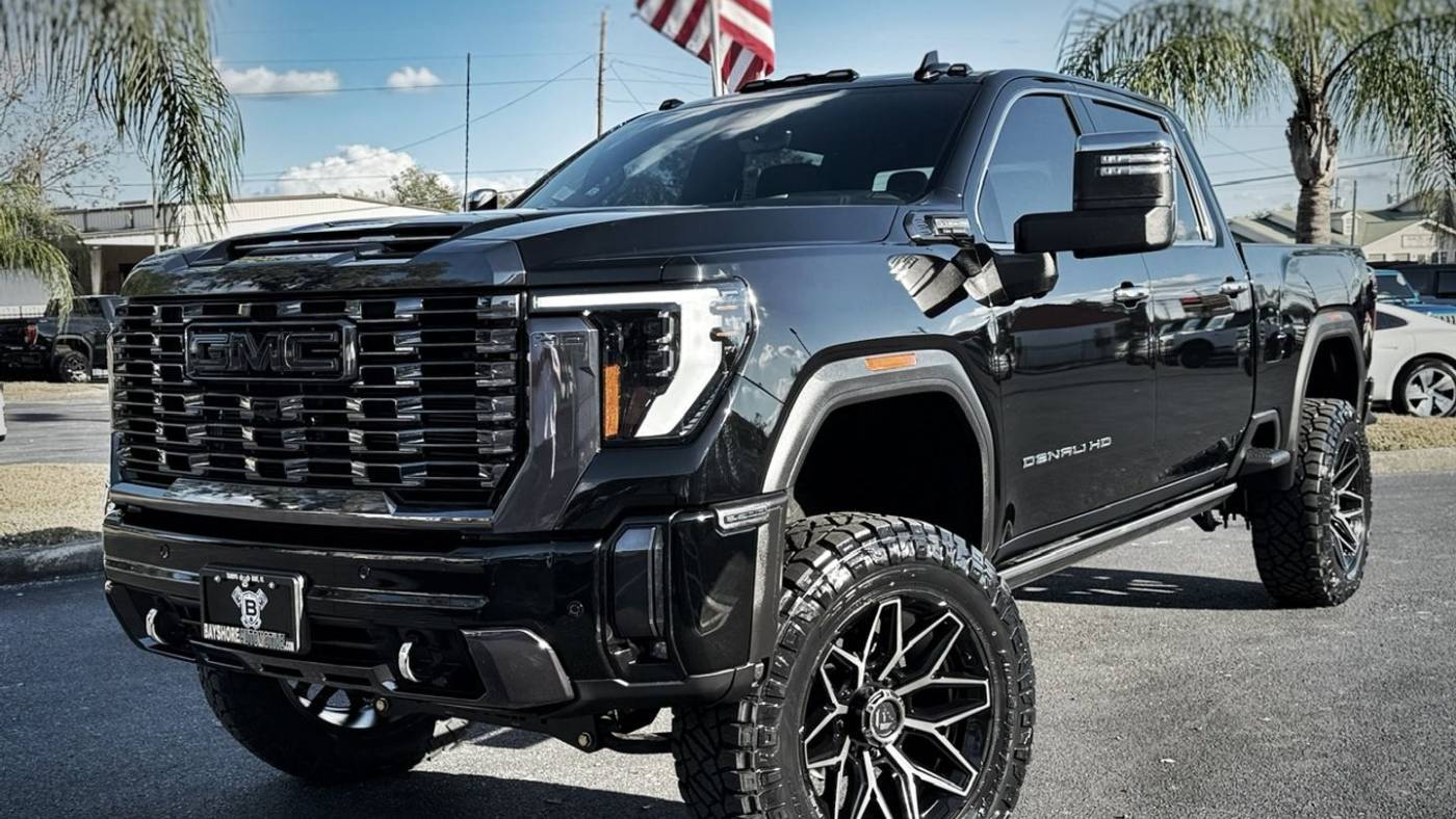 2024 GMC Sierra 3500HD Denali Ultimate — Pickup Truck — 12,226 mi — Tampa, FL