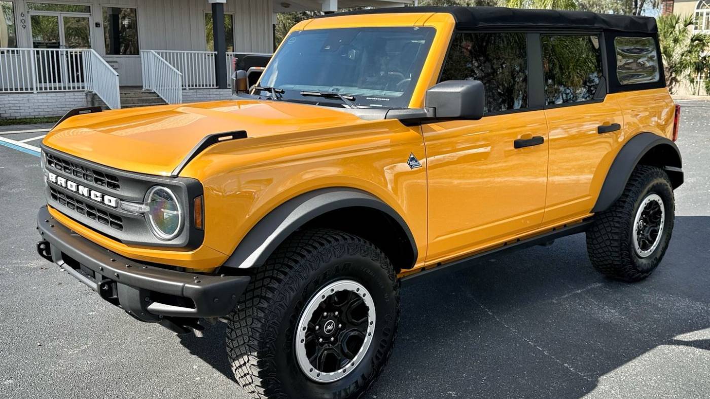 2021 Ford Bronco Base — SUV — 16,045 mi — Tampa, FL