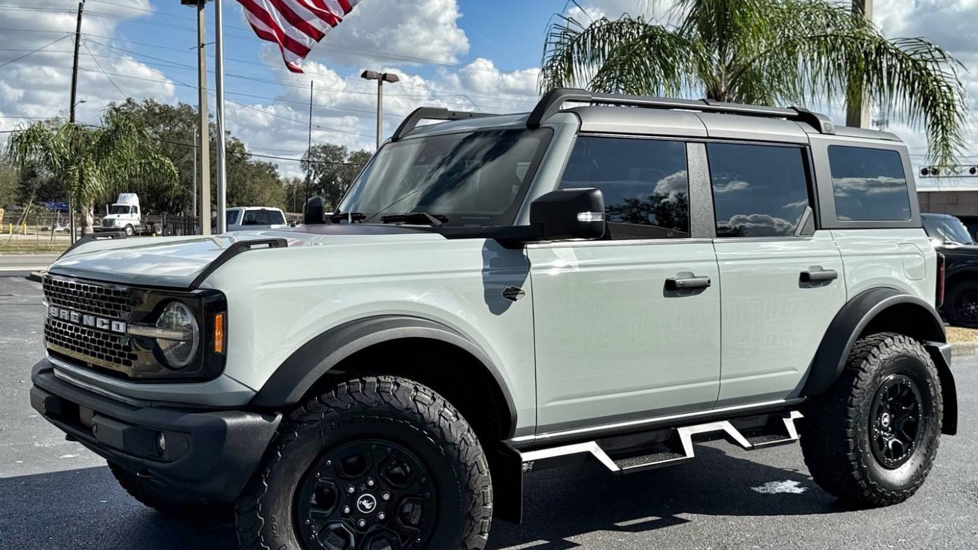 2022 Ford Bronco Base — SUV — 9,681 mi — Tampa, FL