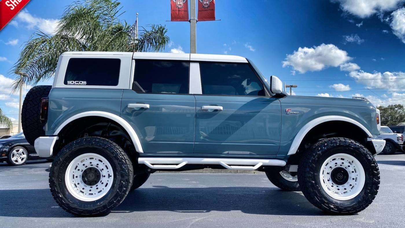 2023 Ford Bronco Base — SUV — 243 mi — Tampa, FL