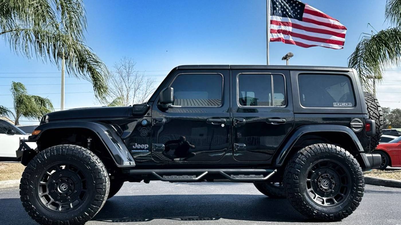 2024 Jeep Wrangler Sport S — SUV — 18,510 mi — Tampa, FL